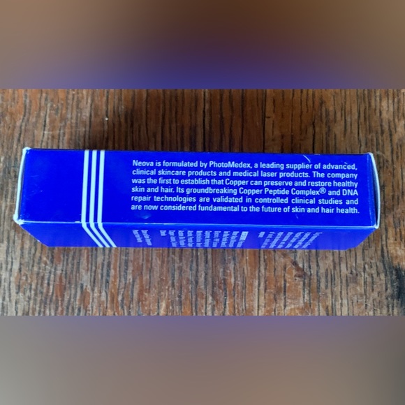NEOVA 8.3g .29oz CU3 Intensive Lip Repair with Copper Peptide Complex - Picture 8 of 9